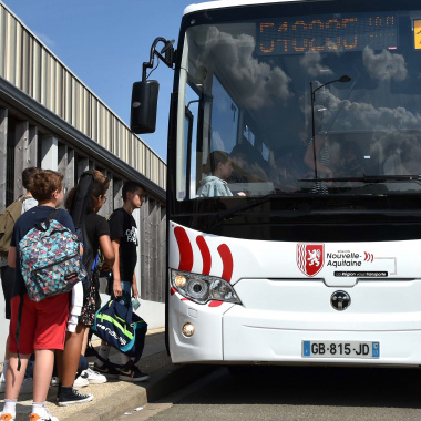 Sécurité en cars scolaires : les bons comportements