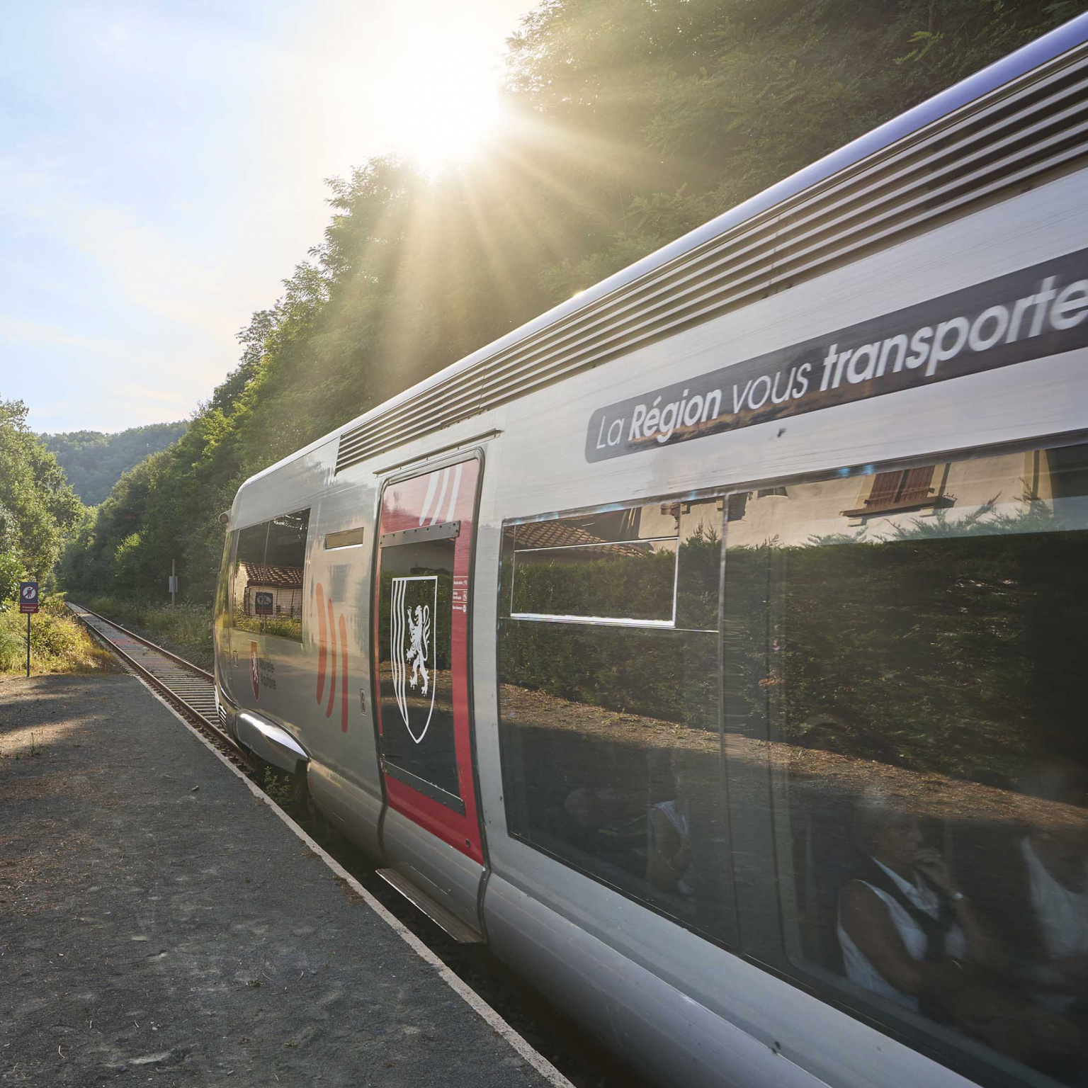 TER en gare d'Itxassou